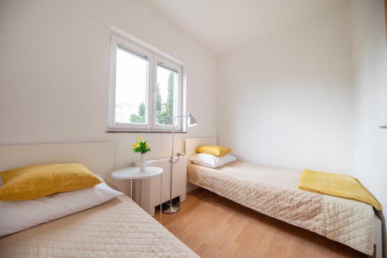 Apartments Leonarda Murter Ngoại thất bức ảnh
